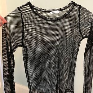 Subdued fish net long sleeve